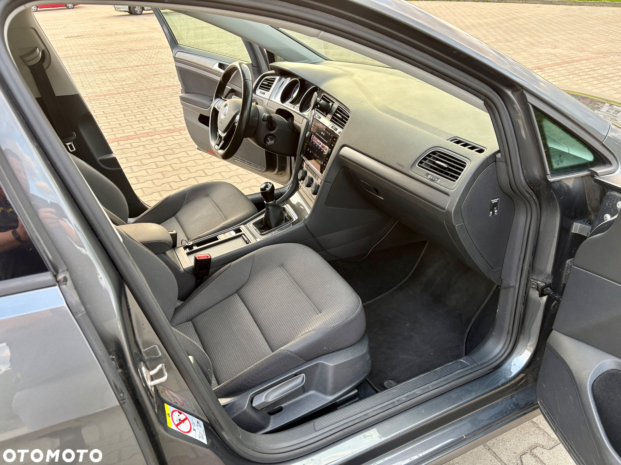 Volkswagen Golf VII 1.0 TSI BMT Comfortline - 16