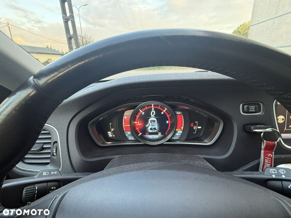Volvo V40 - 8