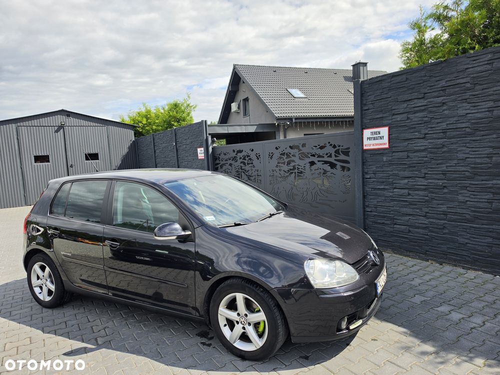 Volkswagen Golf - 2
