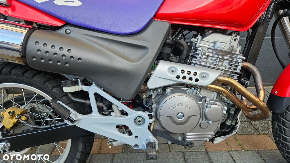 Honda NX - 14