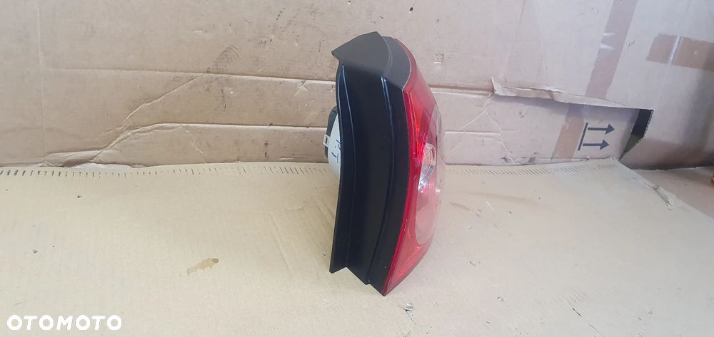 Lampa prawy tył tylna prawa w błotnik VW Golf V HB 1K6945096AA - 4