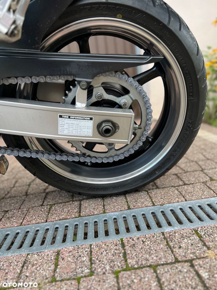Yamaha FZ6 - 7