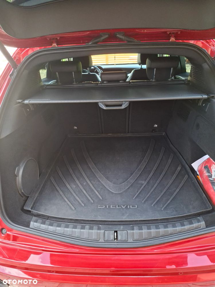 Alfa Romeo Stelvio 2.0 Turbo Veloce Q4 - 27