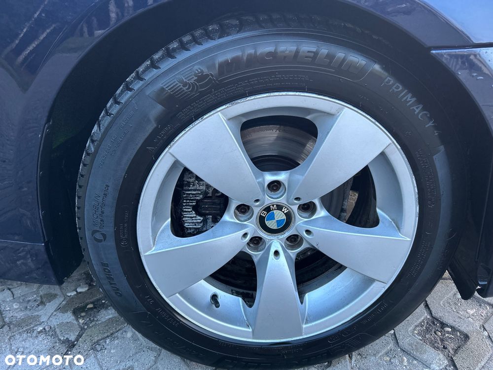 BMW Seria 5 525d - 15