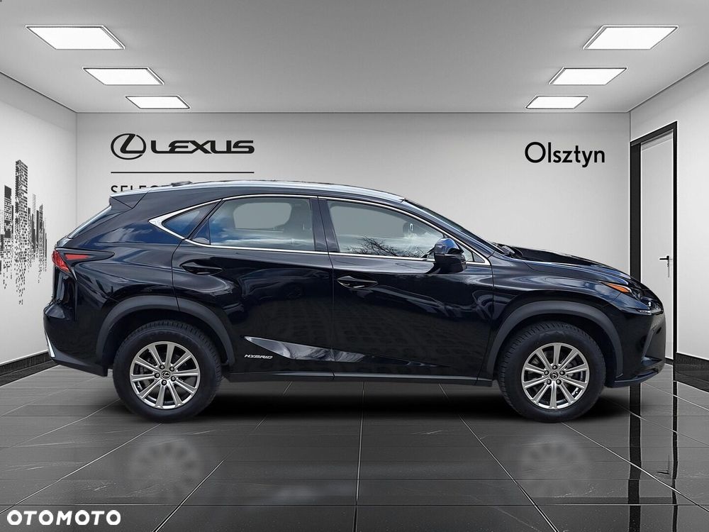 Lexus NX 300h Elegance 2WD - 2