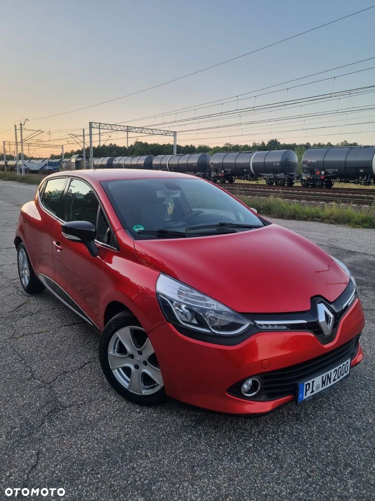 Renault Clio - 24