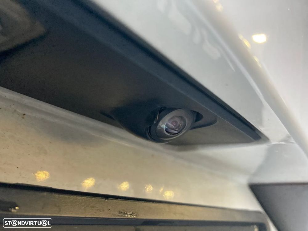 Volvo V90 Cross Country 2.0 D5 Pro AWD Geartronic - 9