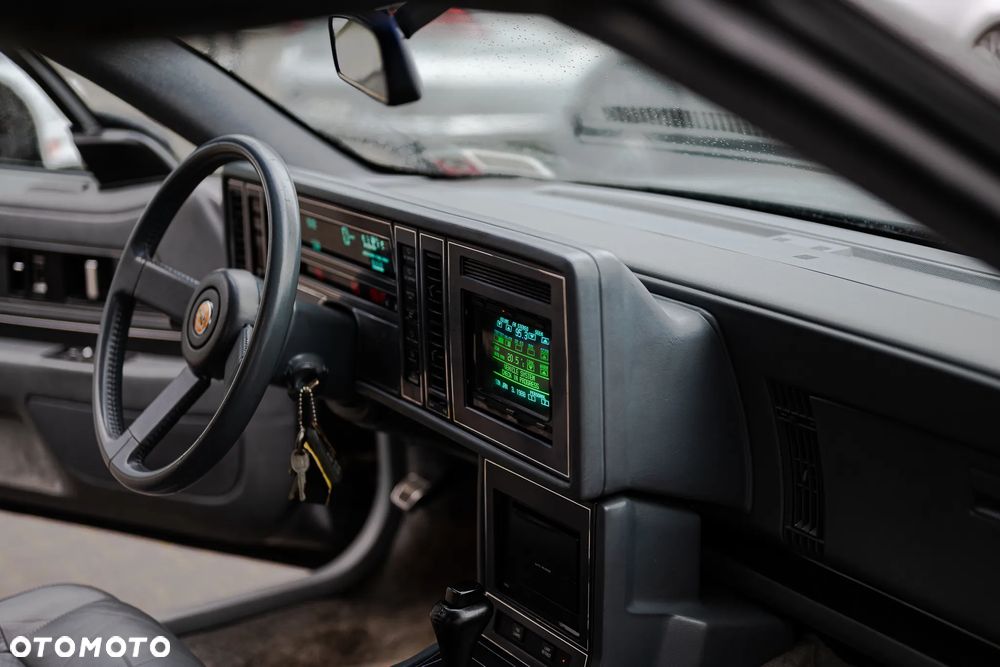 Buick Reatta 3.8 - 10