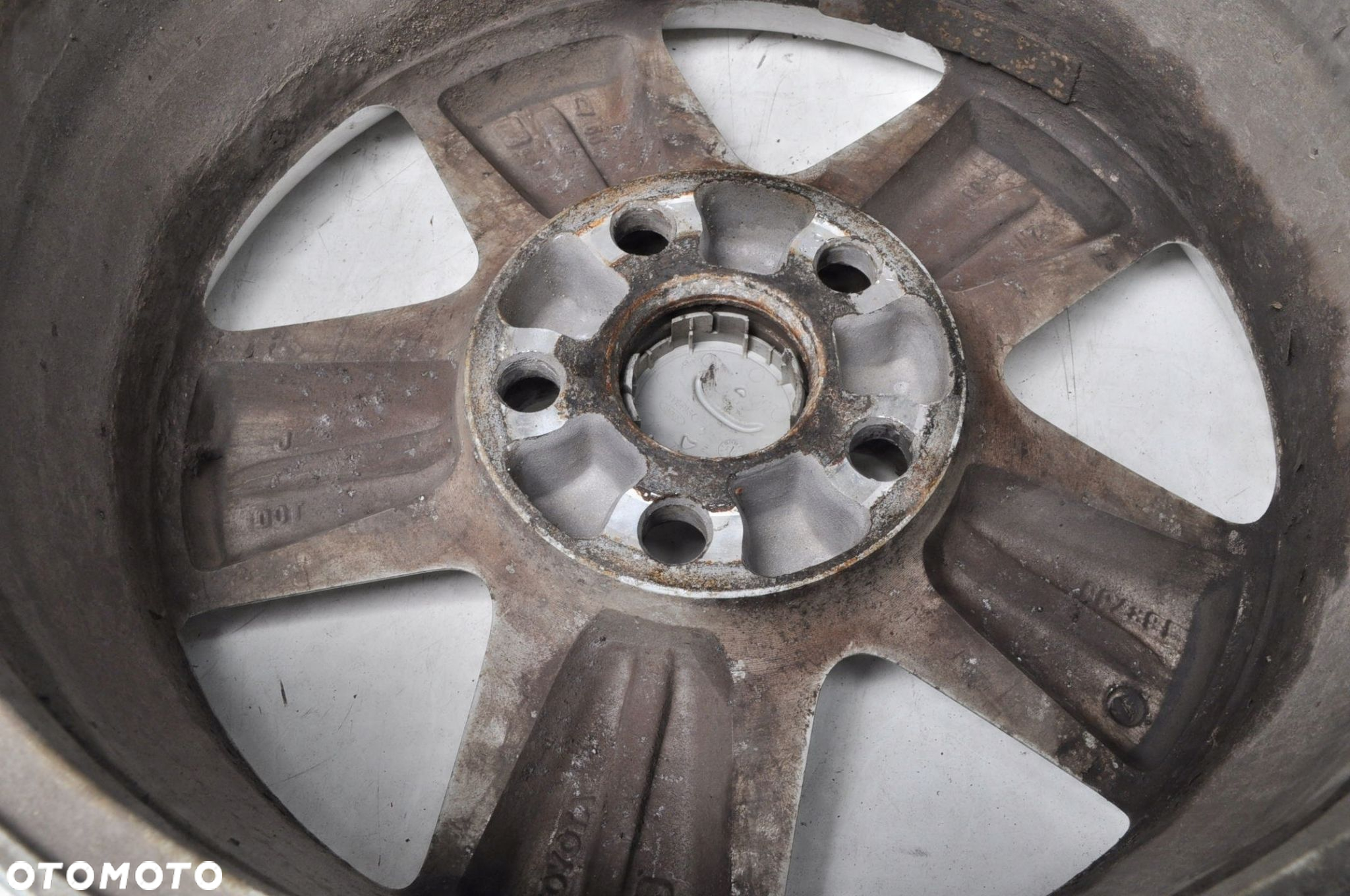 TOYOTA RAV 4 II FELGI ALUMINIOWE R16" 7J 5X114.3 ET35 - 11
