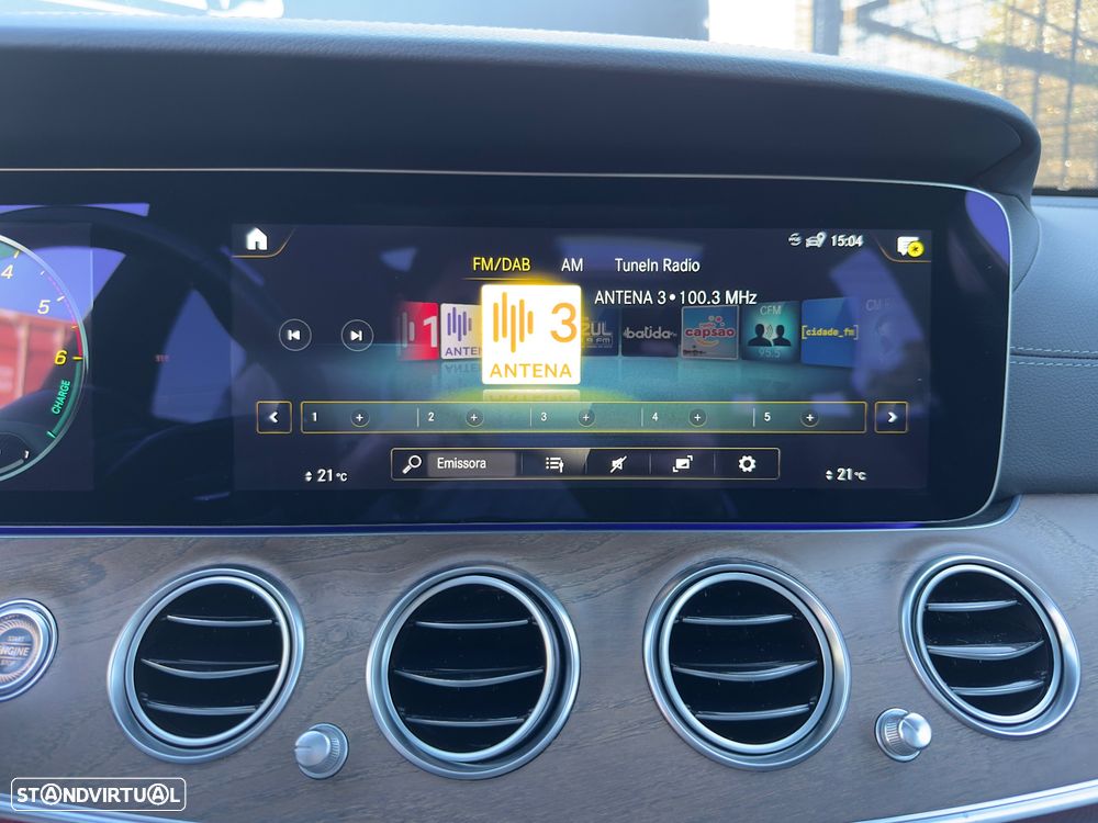 Mercedes-Benz E 300 de 4Matic 9G-TRONIC AMG Line - 26