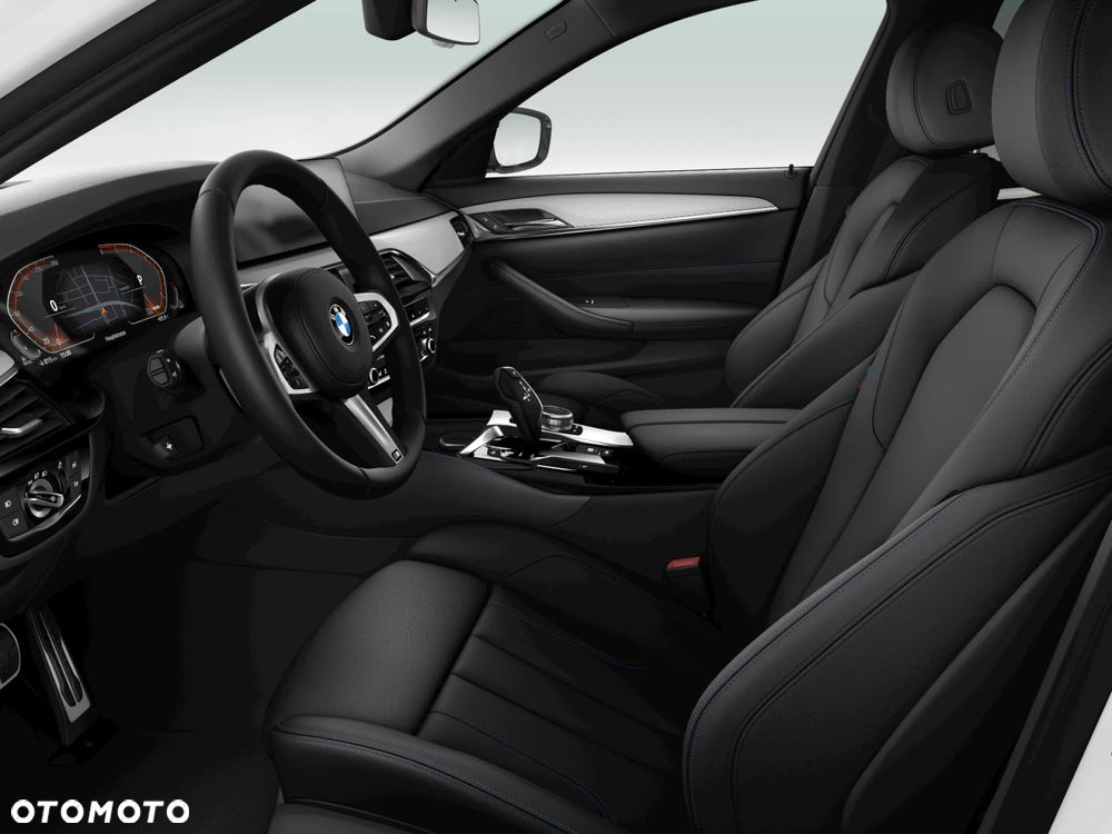 BMW Seria 5 520d xDrive mHEV M Sport sport - 8