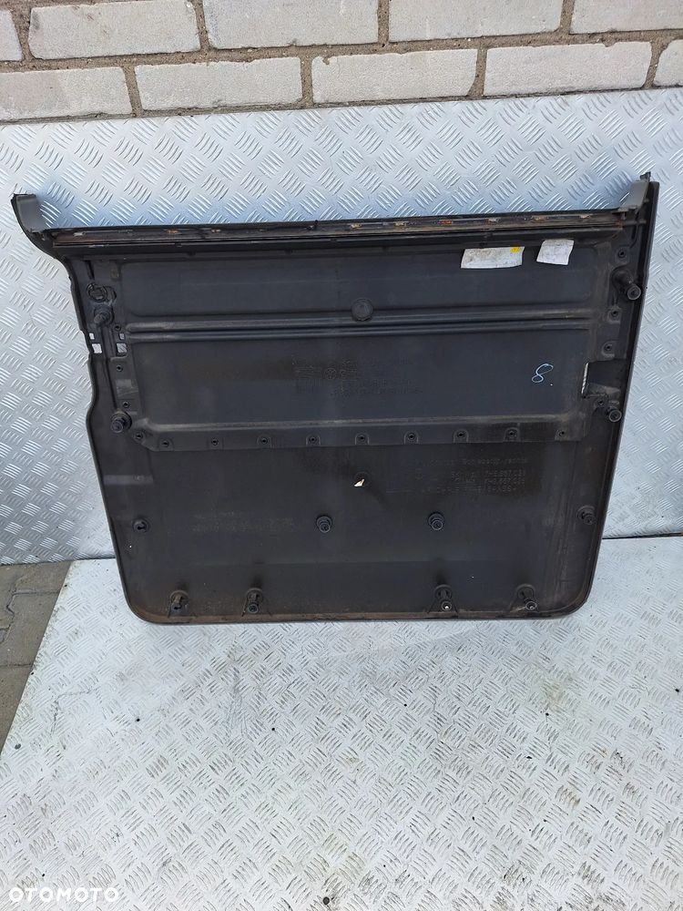 BOCZEK DRZWI PRZESUWNYCH PRAWY T5 CARAVELLE TRANSPORTER 06R - 2