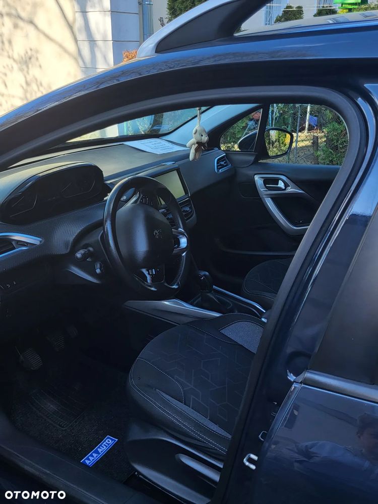 Peugeot 2008 1.2 Pure Tech Access EU6 - 15