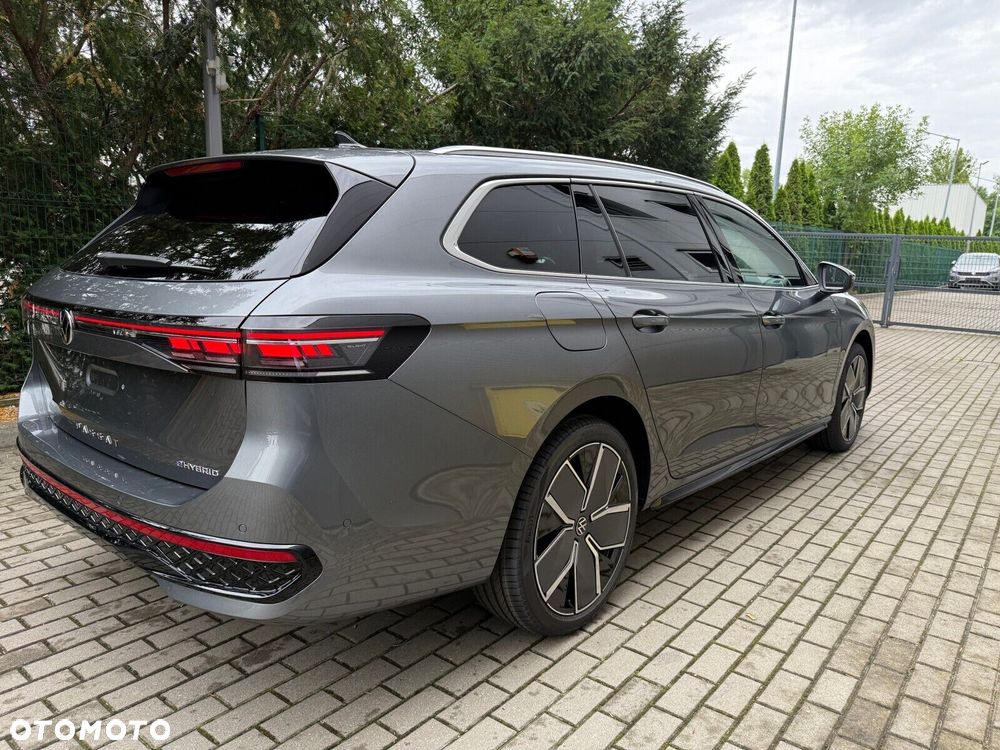 Volkswagen Passat Variant 1.5 TSI eHybrid PHEV 200kW R-Line Plus DSG - 7