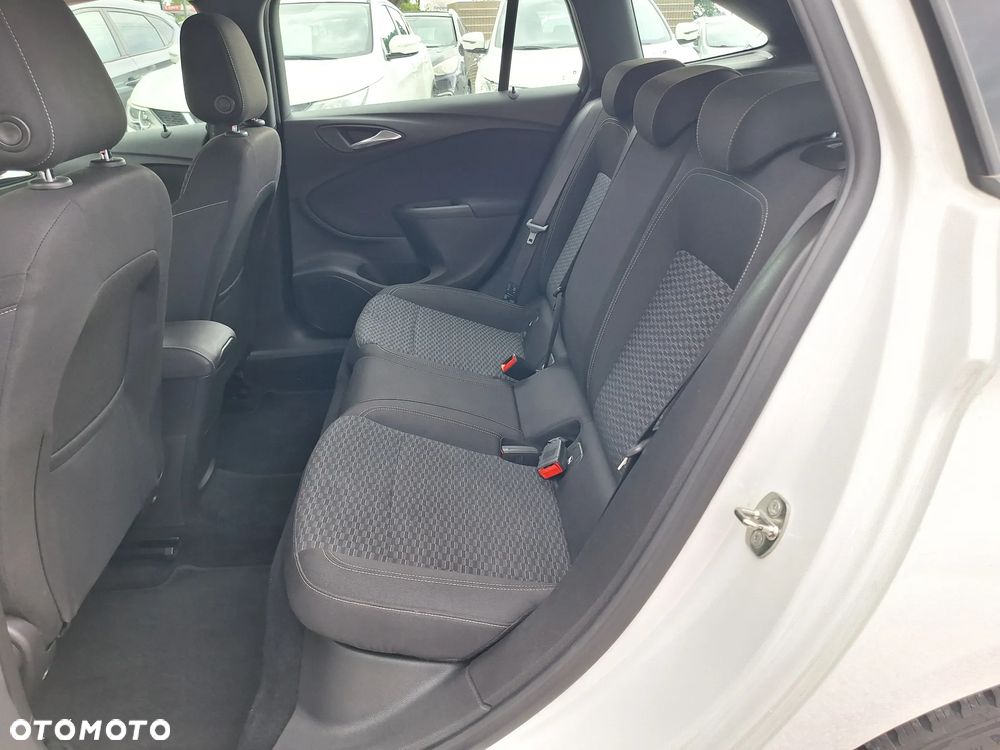 Opel Astra - 25