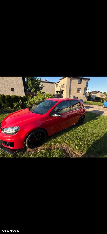 Volkswagen Golf - 6