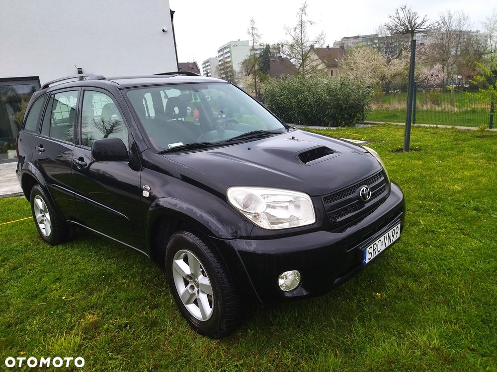 Toyota RAV4 - 6