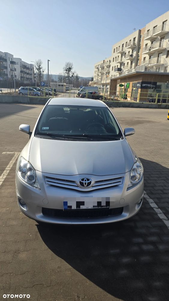 Toyota Auris 1.6 Active - 11