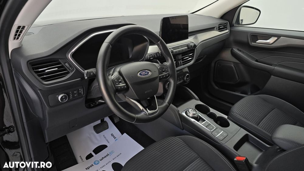 Ford Kuga - 13