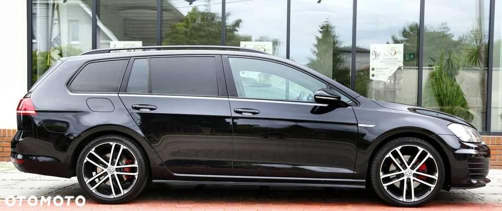 Volkswagen Golf - 17