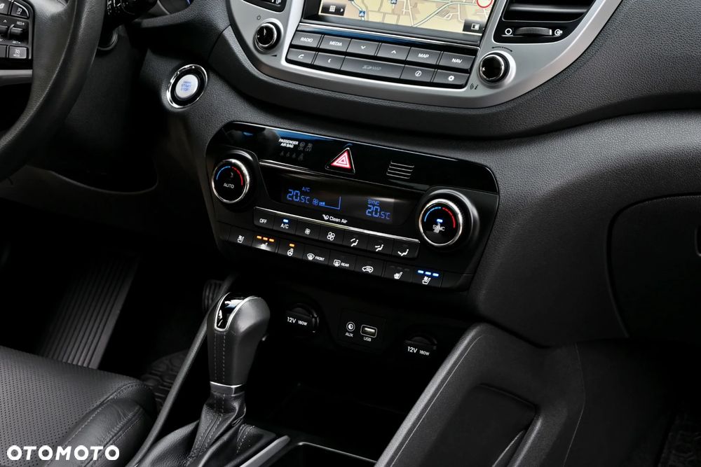 Hyundai Tucson blue 1.7 CRDi 2WD DCT Premium - 27