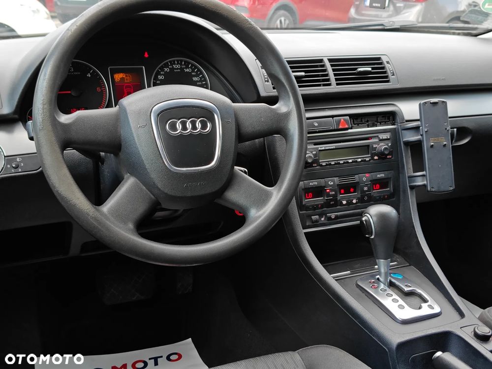 Audi A4 Avant - 6