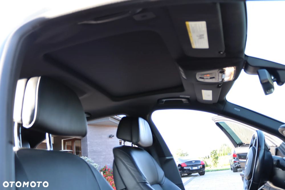 BMW Seria 7 750i - 27