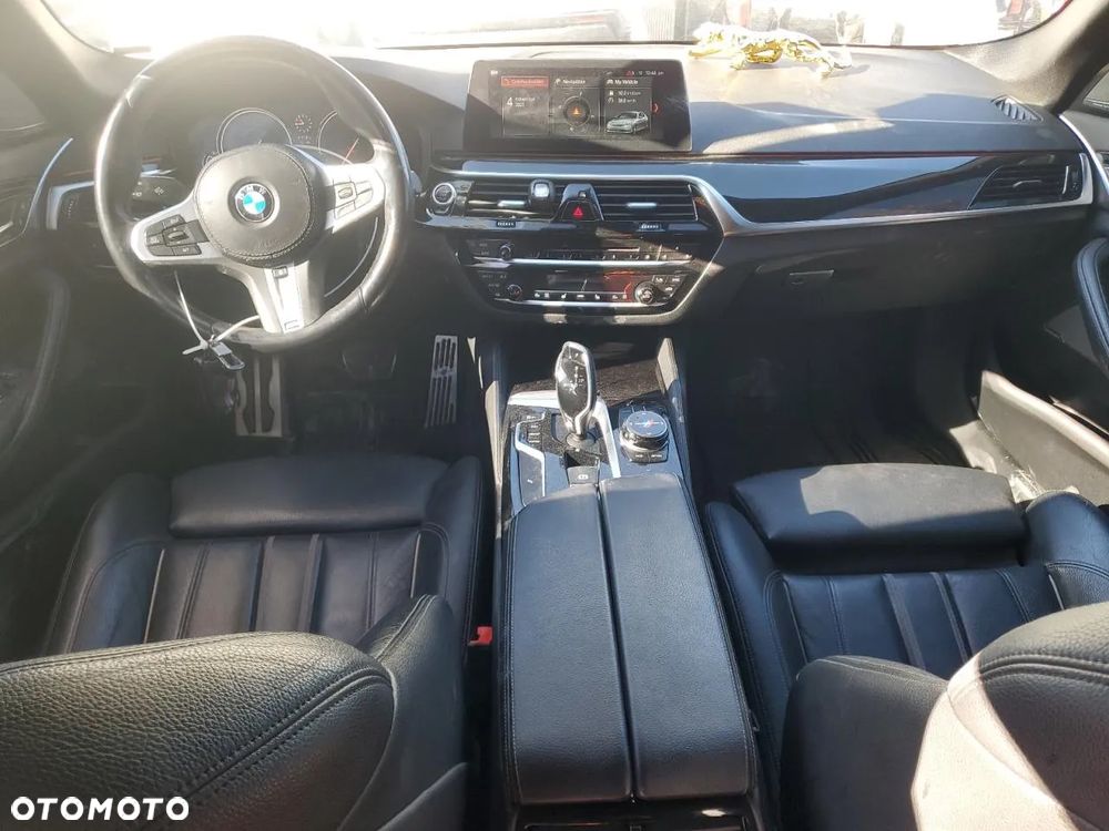 BMW Seria 5 530i xDrive - 8