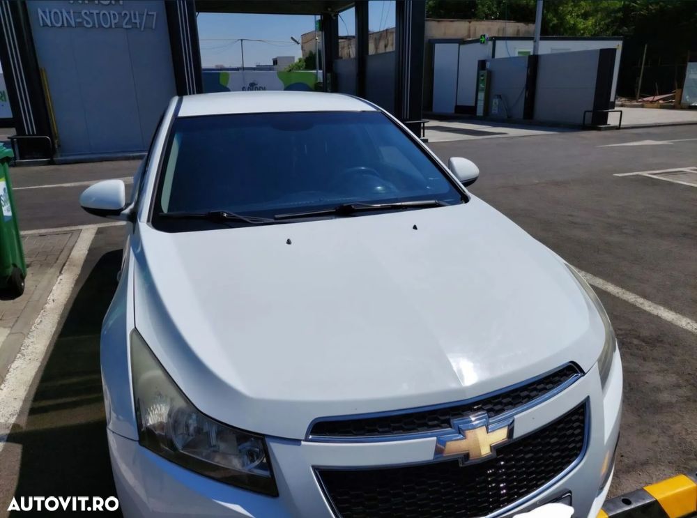 Chevrolet Cruze 1.6 Ecotec LS+ - 1
