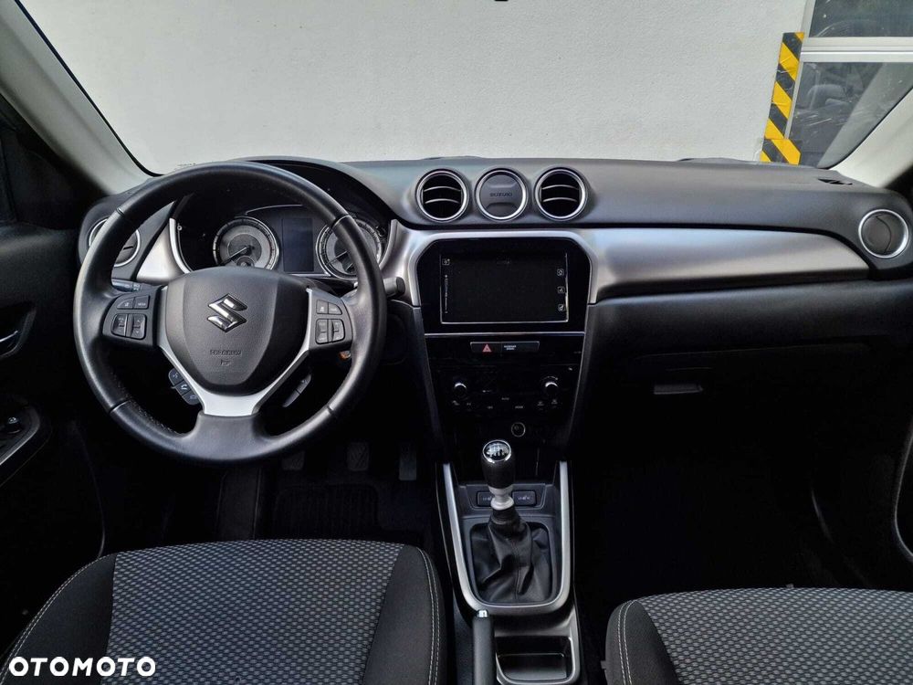 Suzuki Vitara - 10