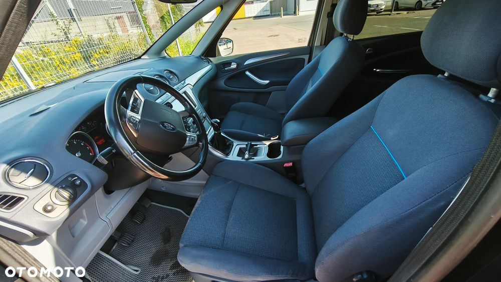 Ford S-Max - 27
