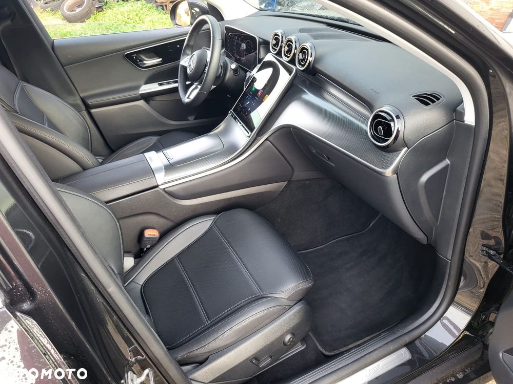 Mercedes-Benz GLC 200 4Matic 9G-TRONIC Avantgarde Advanced - 19