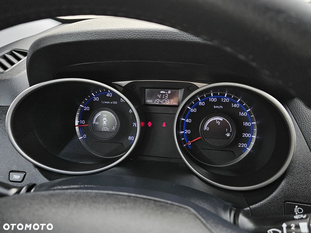 Hyundai ix35 1.6 2WD UEFA EURO 2012 Edition - 21