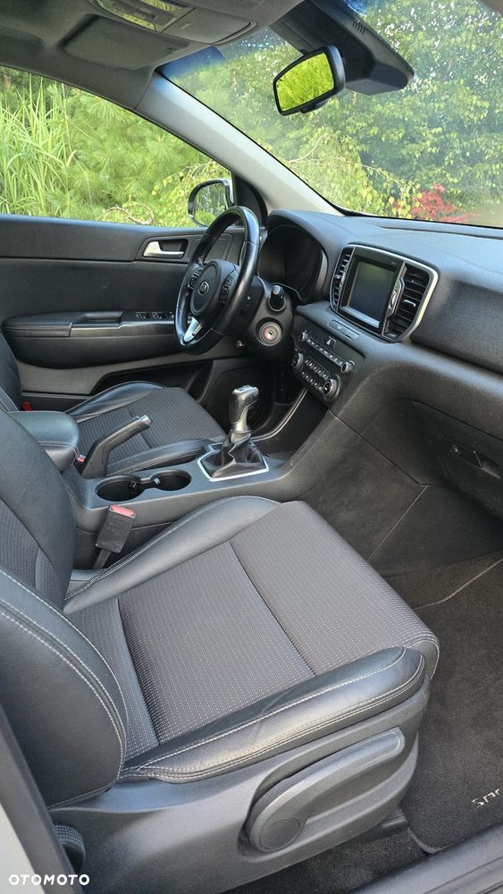 Kia Sportage 1.7 CRDI Business Line L 2WD - 22