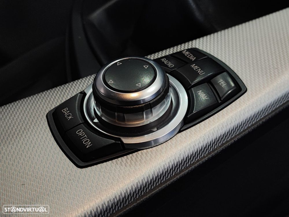 BMW 320 d Pack M Shadow - 40