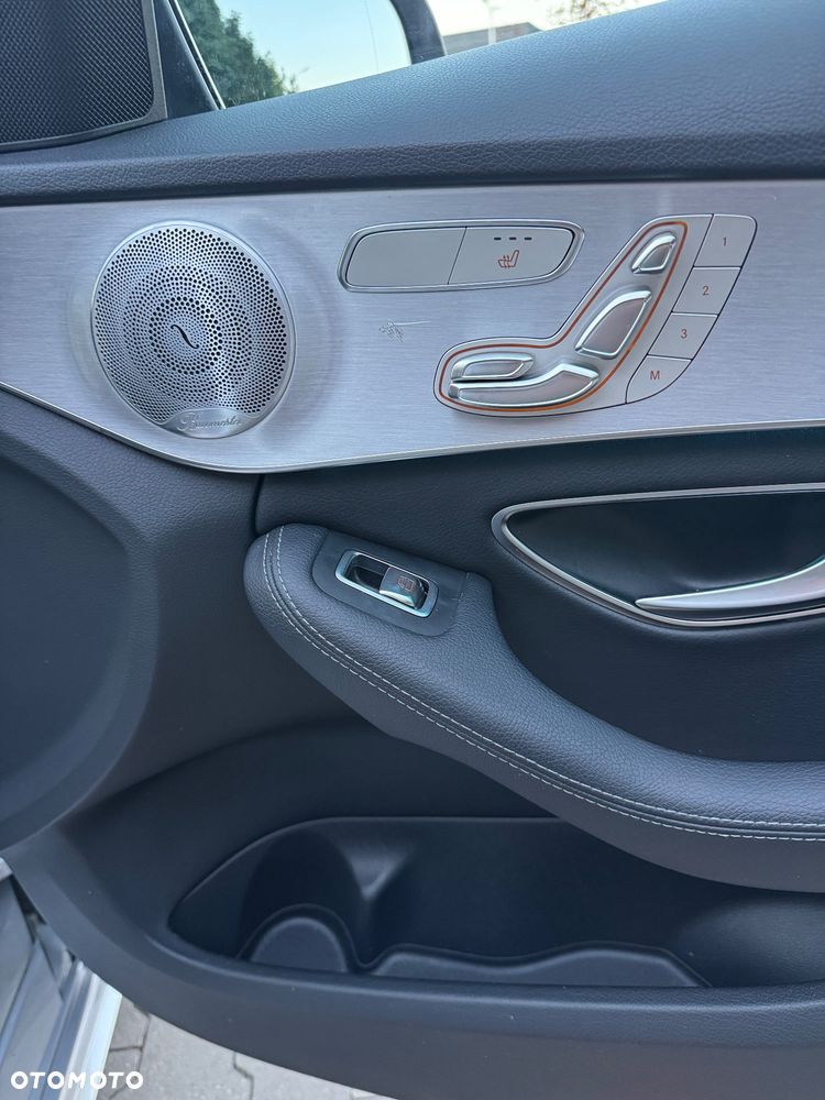 Mercedes-Benz Klasa C 180 9G-TRONIC - 22