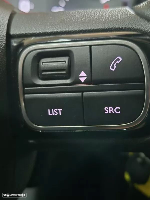 Citroën C3 1.2 PureTech Shine - 21