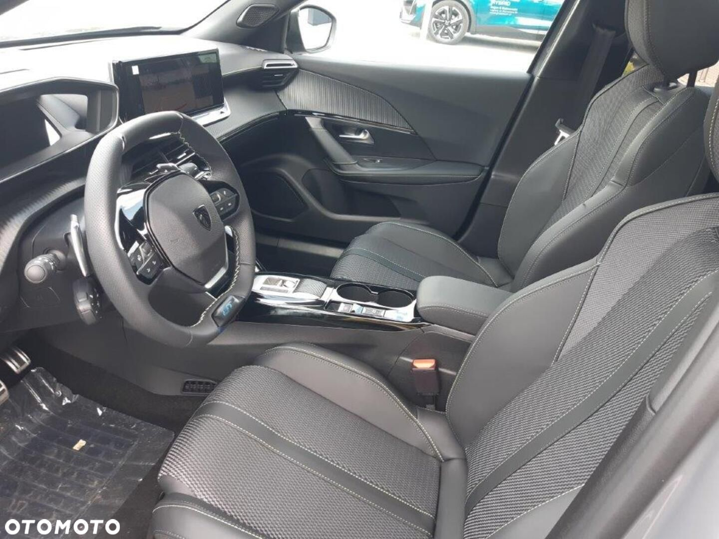 Peugeot 2008 - 10