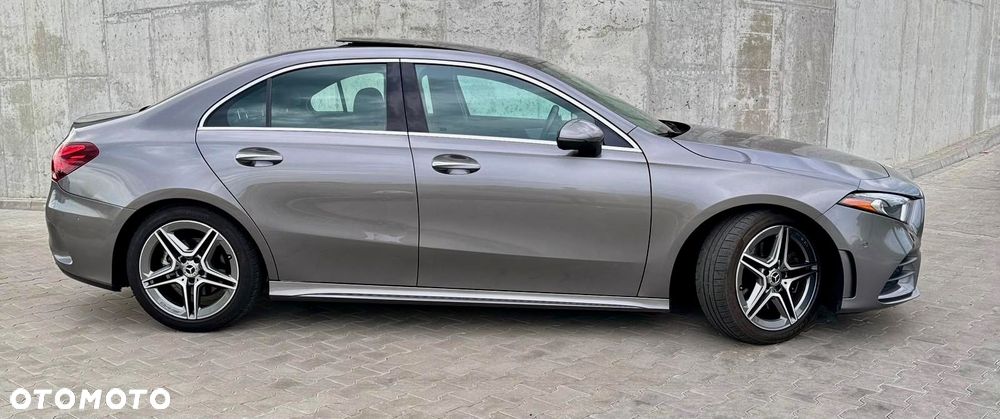 Mercedes-Benz Klasa A 220 4Matic 7G-DCT AMG Line - 32
