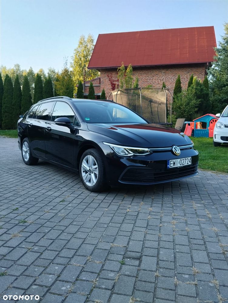Volkswagen Golf - 1