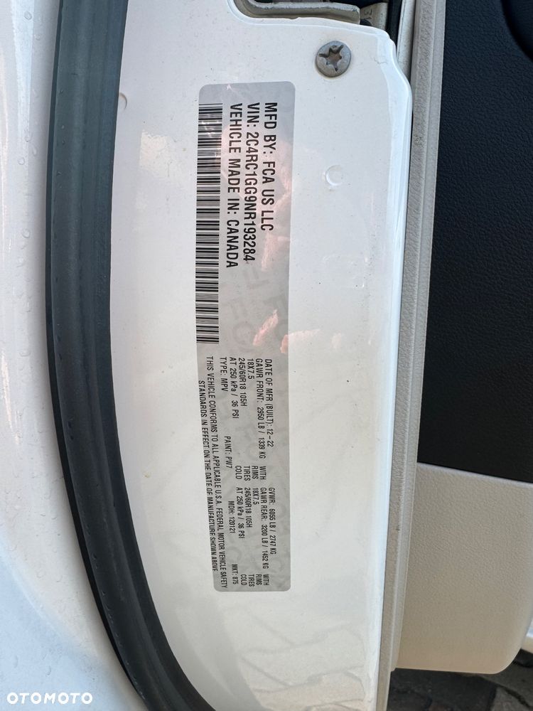 Chrysler Pacifica - 21