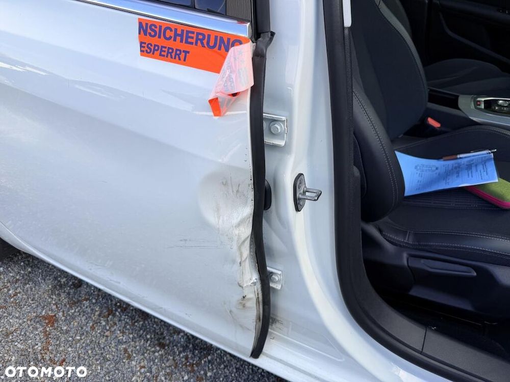 Peugeot 308 BlueHDi 130 EAT8 Allure - 9