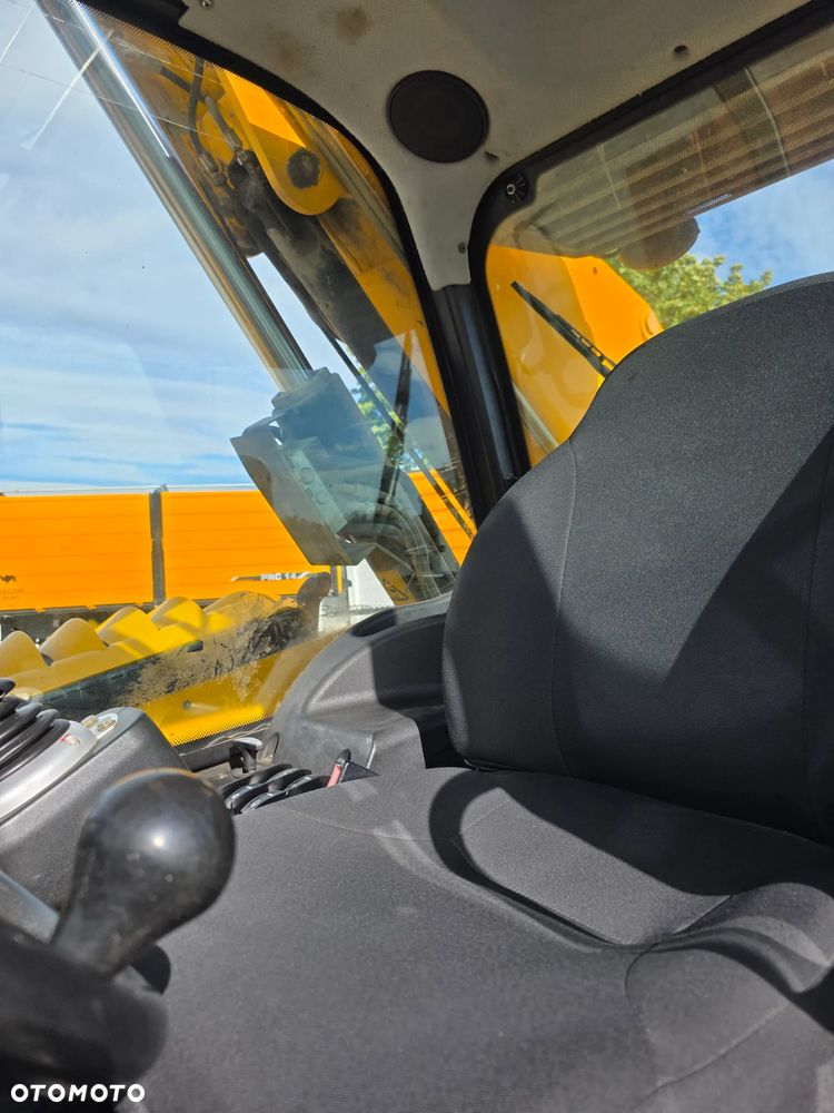 JCB 535-95 AGRI SUPER + 2 łyżki + widły - 17