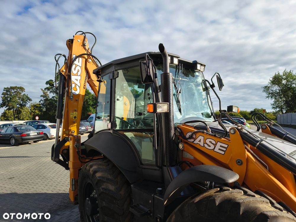 Case 695 SV 2023R - 11