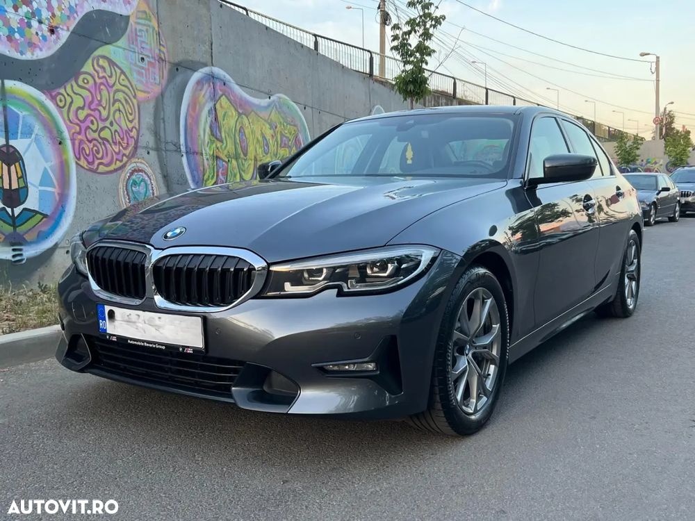 BMW Seria 3 330i AT - 2