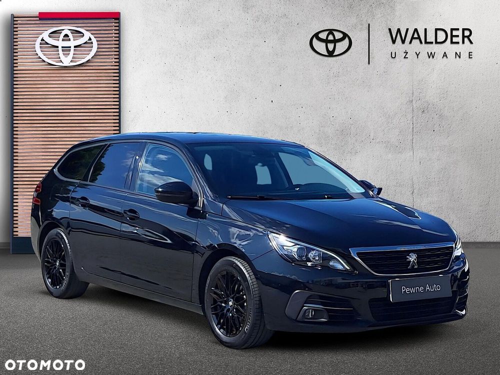 Peugeot 308 - 8
