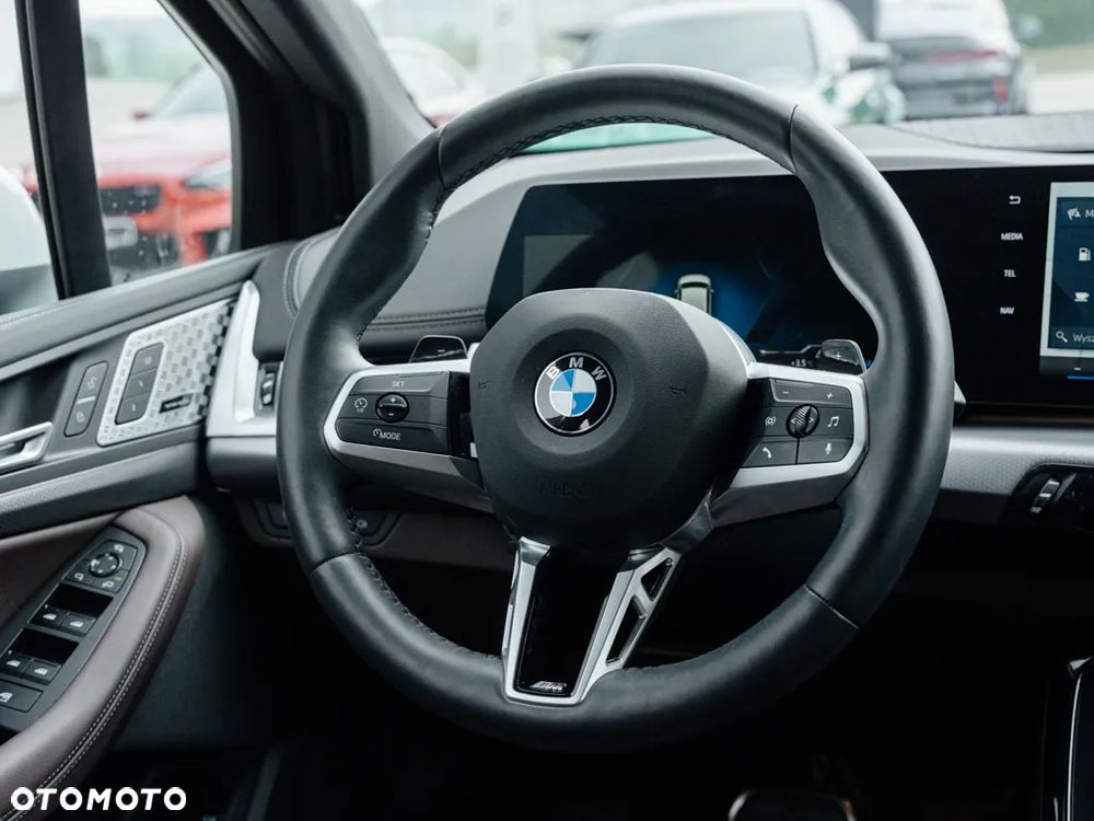 BMW Seria 2 218i - 5