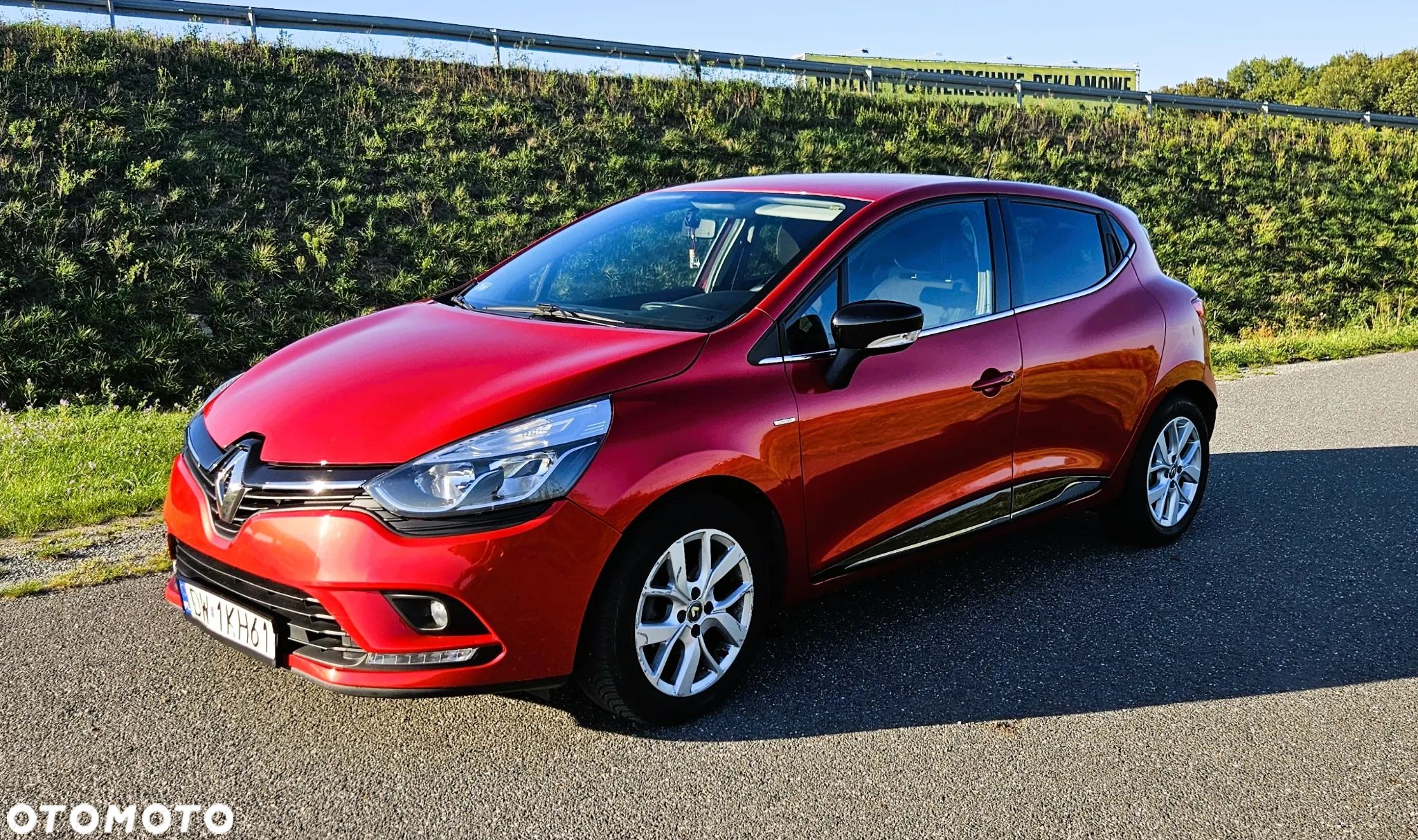 Renault Clio 0.9 TCe Limited - 1