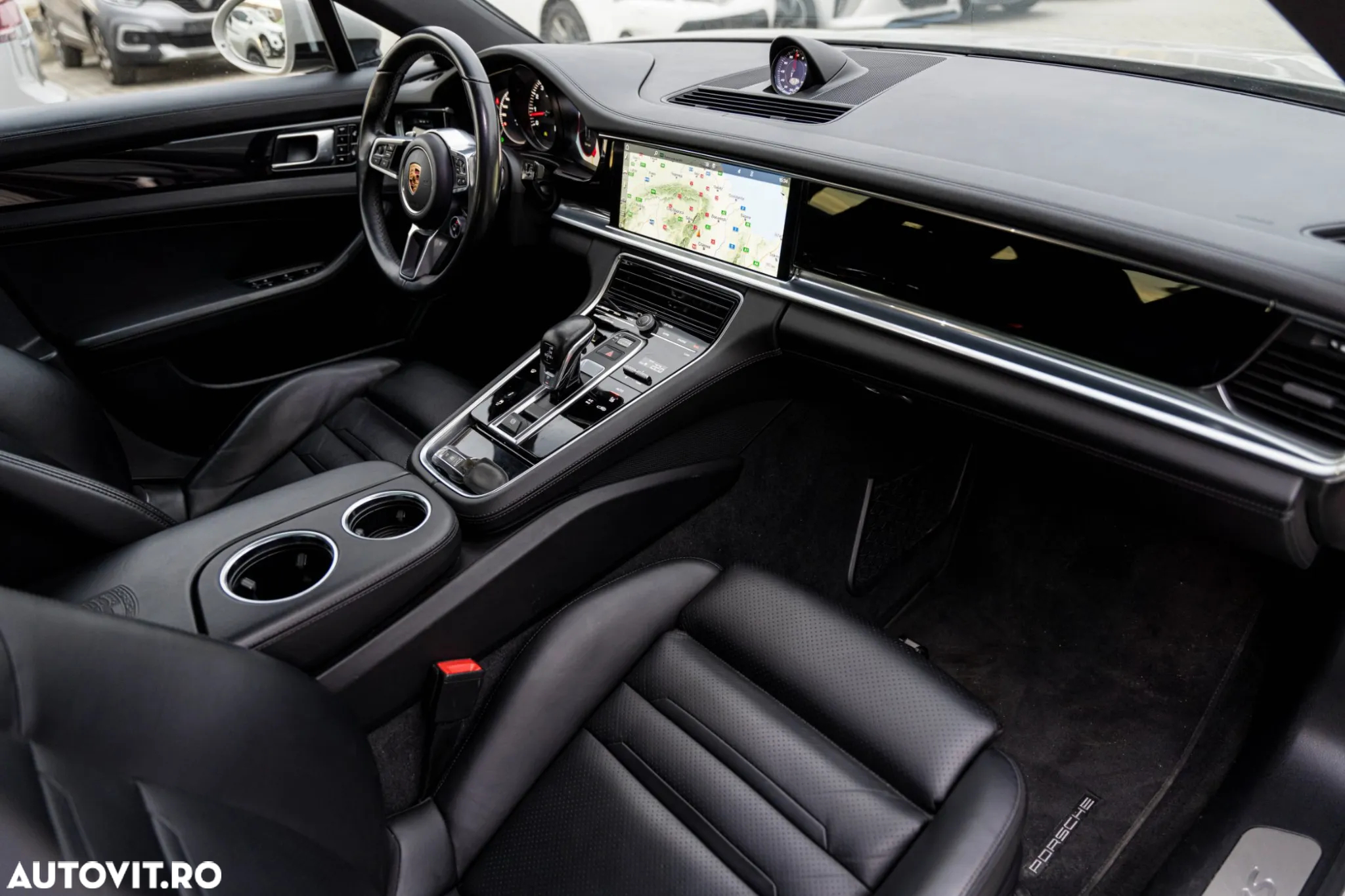 Porsche Panamera 4S - 7