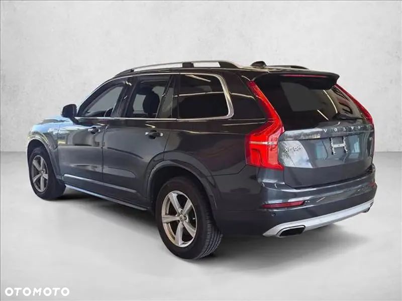 Volvo XC 90 - 7